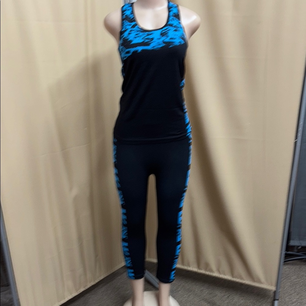 Black and Blue Performance Leggings with Side Stripes